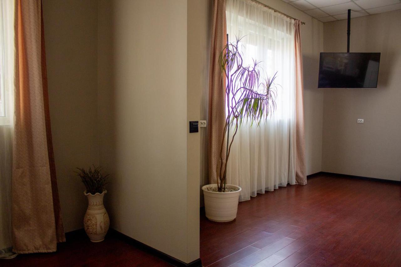 Yox Apartment 1 Орадя Экстерьер фото